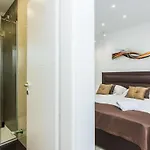 Rossa By Interhome בית נופש Ždrelac